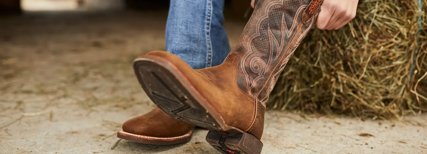 How Should Cowboy Boots Fit?